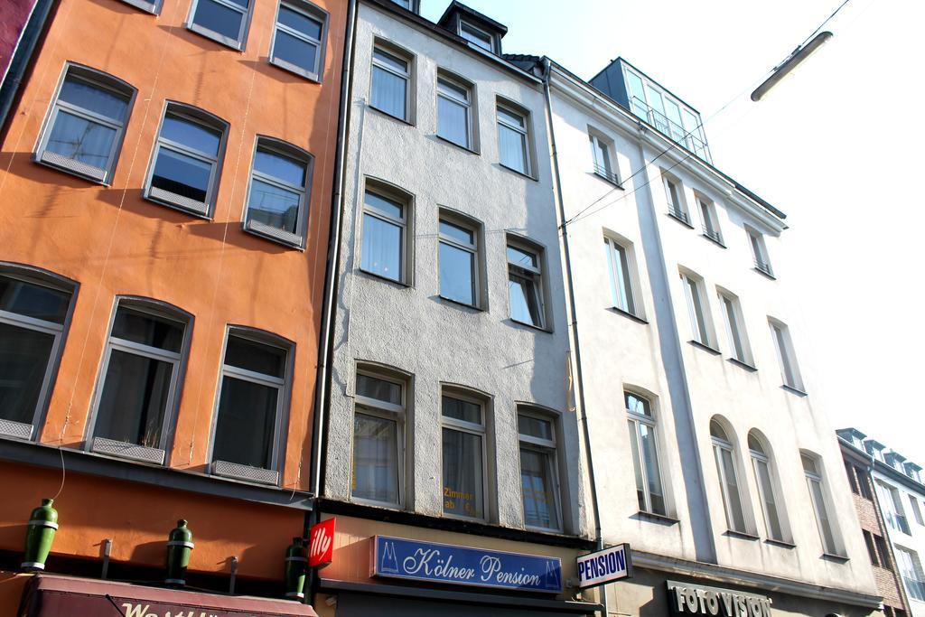 Koelner Pension Экстерьер фото