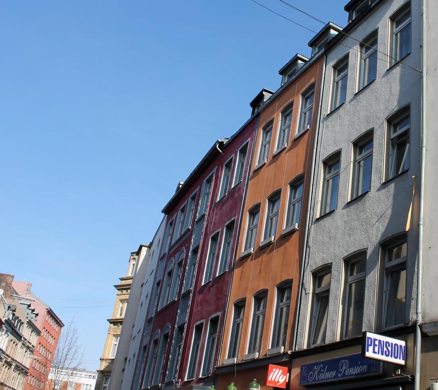 Koelner Pension Экстерьер фото